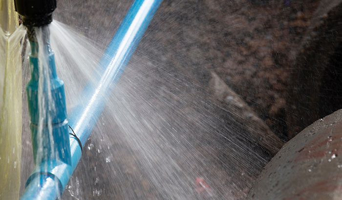 8 Things You Should Not Do If You Have Burst Water Pipes